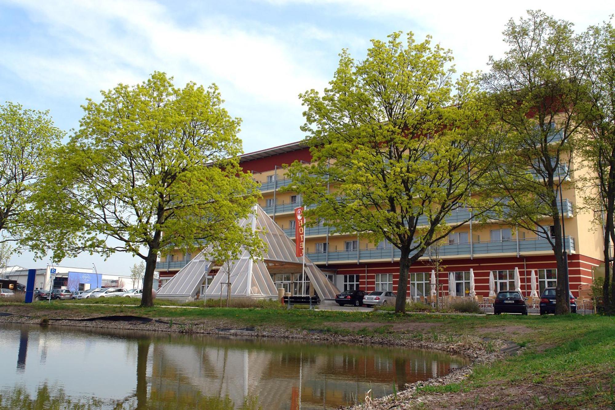 Kurhotel Pyramide Bad Windsheim Exteriér fotografie